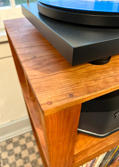 The Finnegan Turntable Console