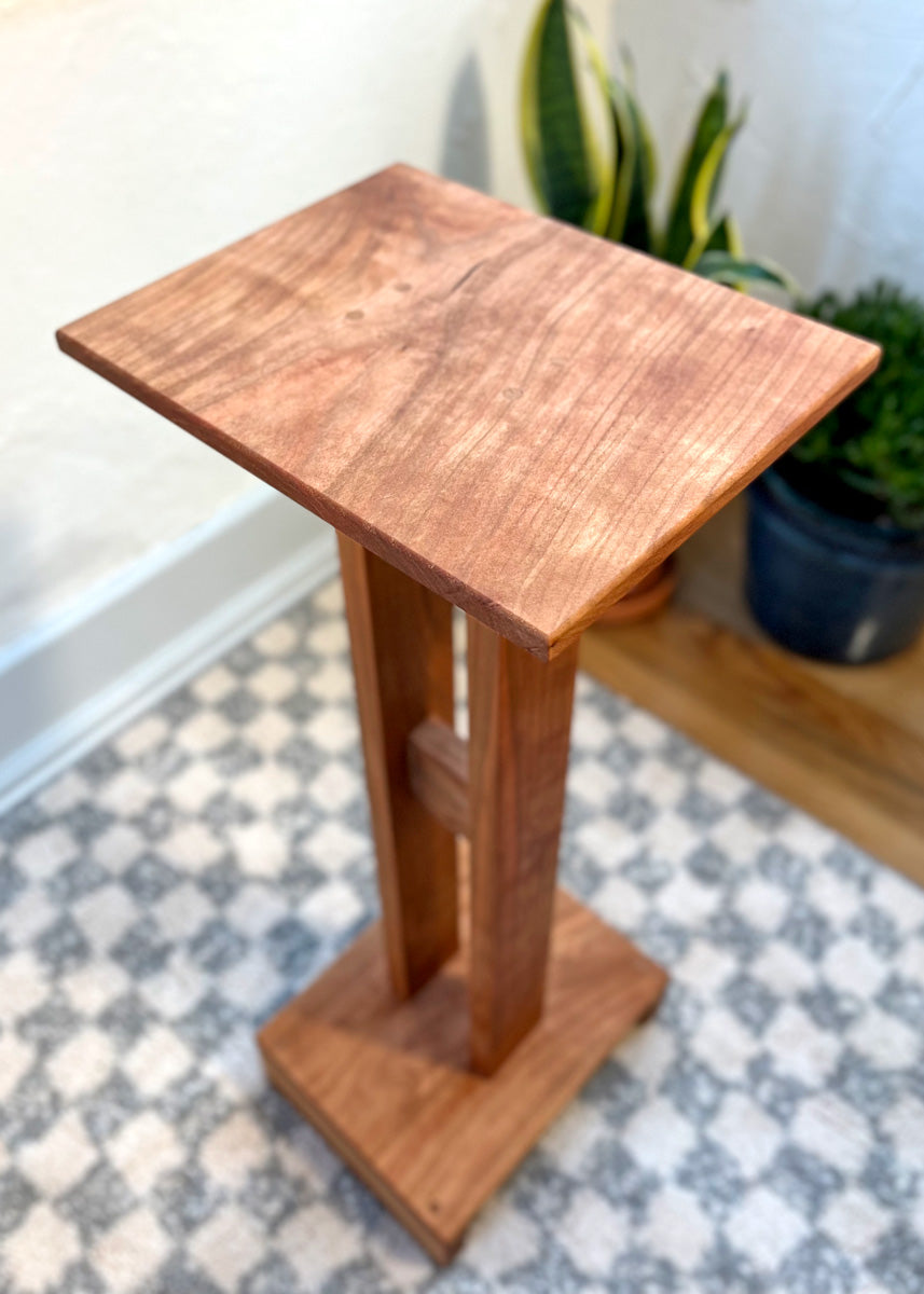 The Finnegan Speaker Stands