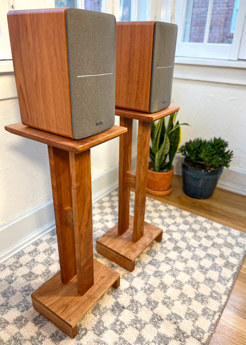 The Finnegan Speaker Stands